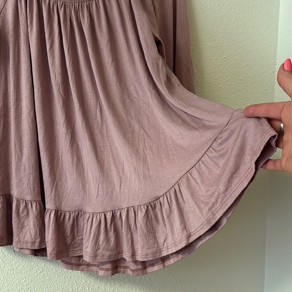 MTS Mauve Ruffled Bell Sleeve Blouse. Size L. NWT - Picture 4 of 6